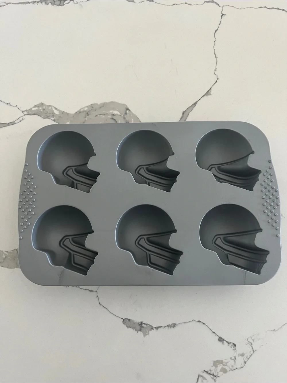 🏈 Crofton Silicone Mold Six (6)  Football Helmet.